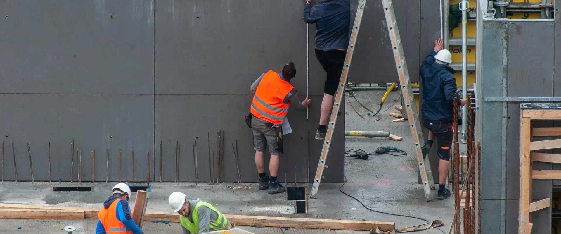 Wie ein Sicherheitskonzept für die Baustelle erstellt werden kann