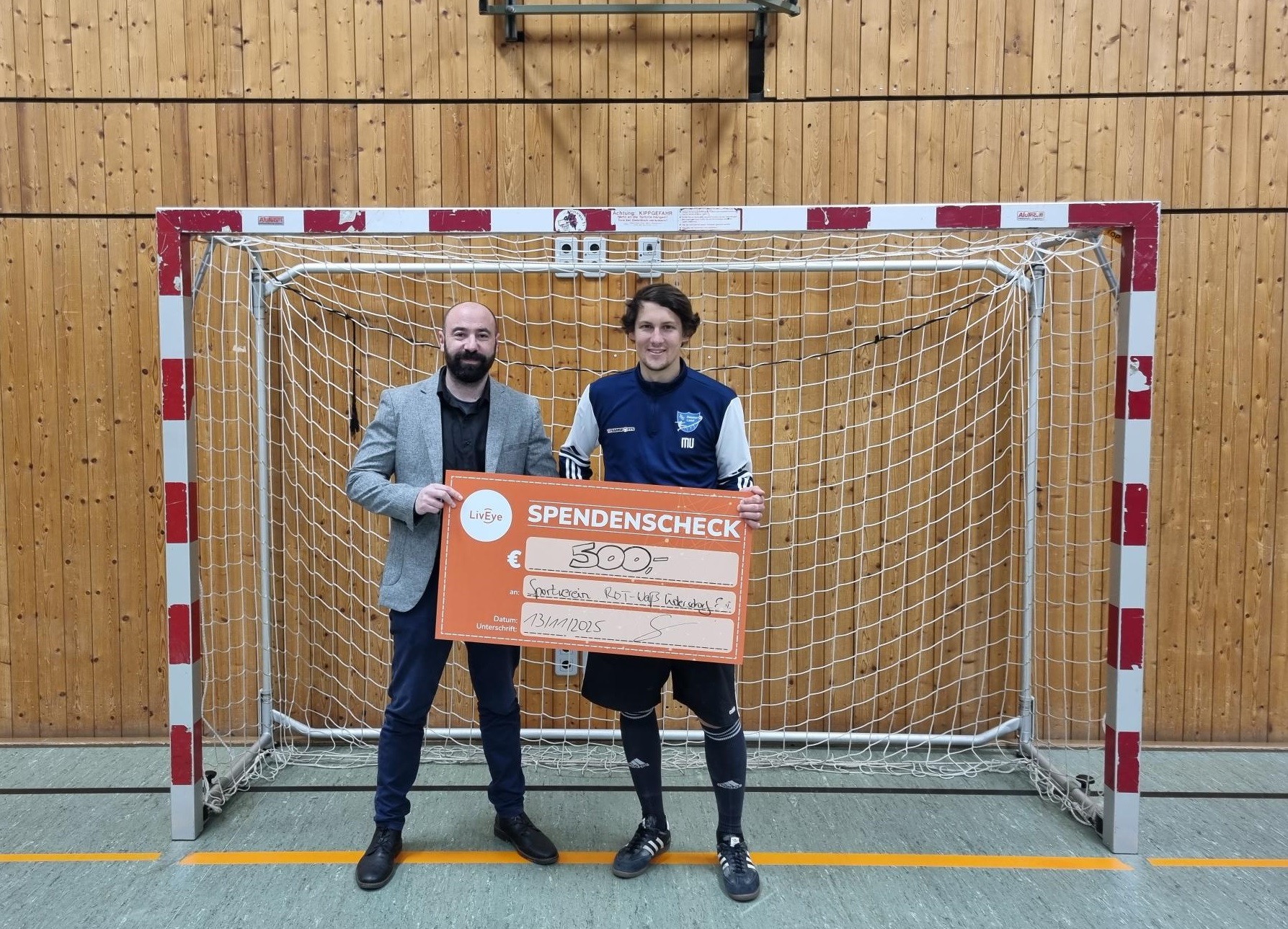 Lukas Gehendges Spendenübergabe